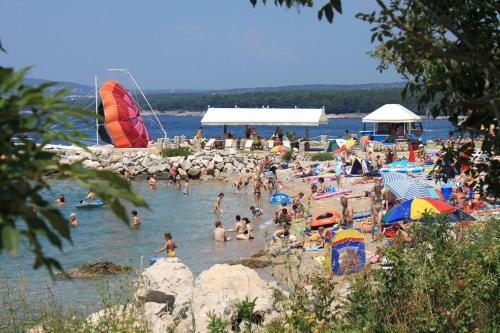 Apartments With A Parking Space Punat (Krk) - 5350