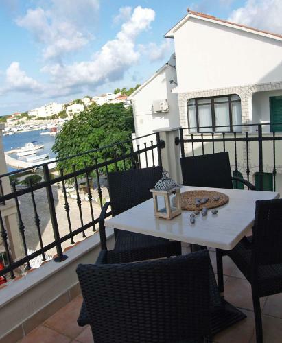 Apartments Villa Papalina 2