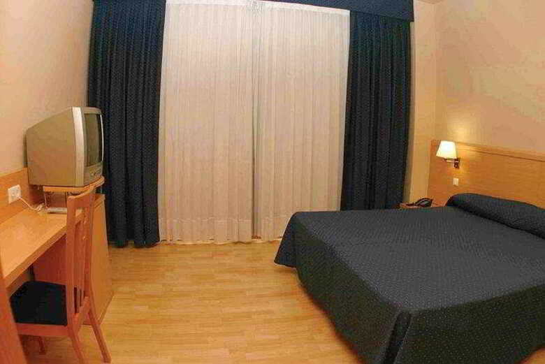 Hotel Puerta De Santillana