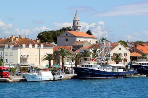 Apartment Biograd Na Moru 6438a