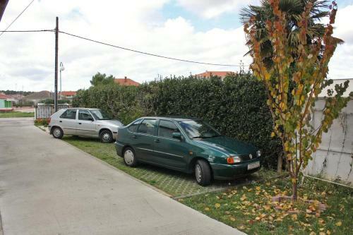 Apartments With A Parking Space Nin (Zadar) - 5929