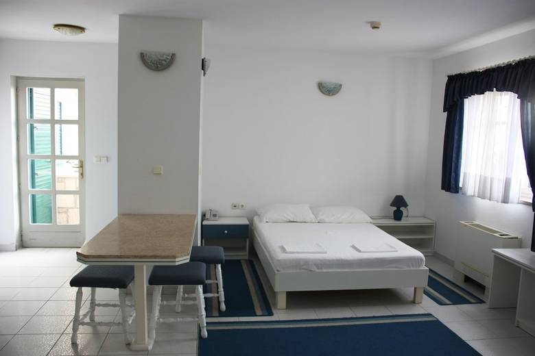 Hotel Ivan