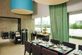 Hotel Residhome Nantes Berges De La Loire