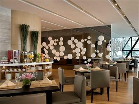 Hotel Ascott Raffles City