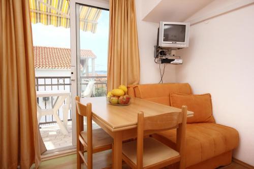 Apartments With A Parking Space Orebic (Peljesac) - 10194