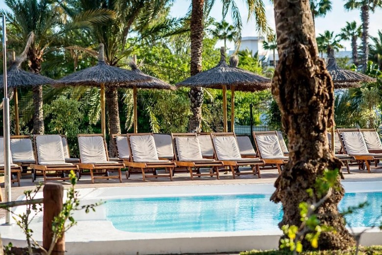 Hl Miraflor Suites Hotel