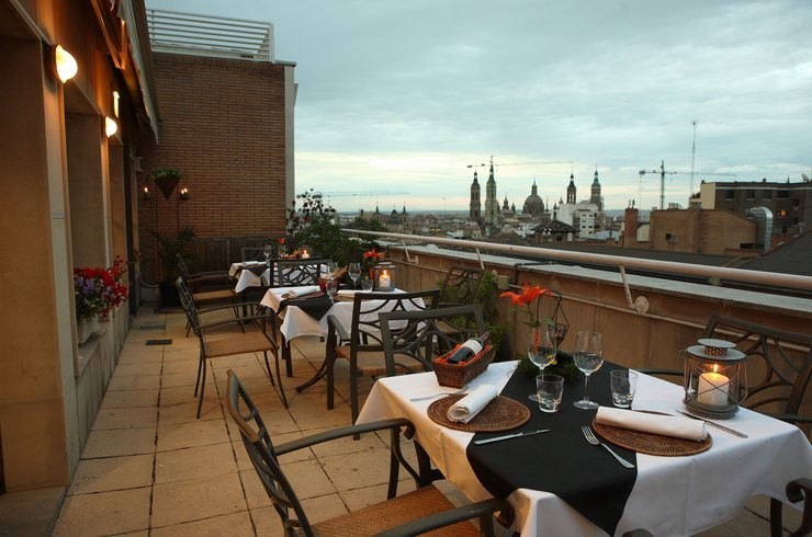 Aparthotel Los Girasoles