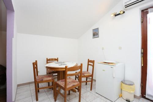 Apartments By The Sea Podstrana (Split) - 9503