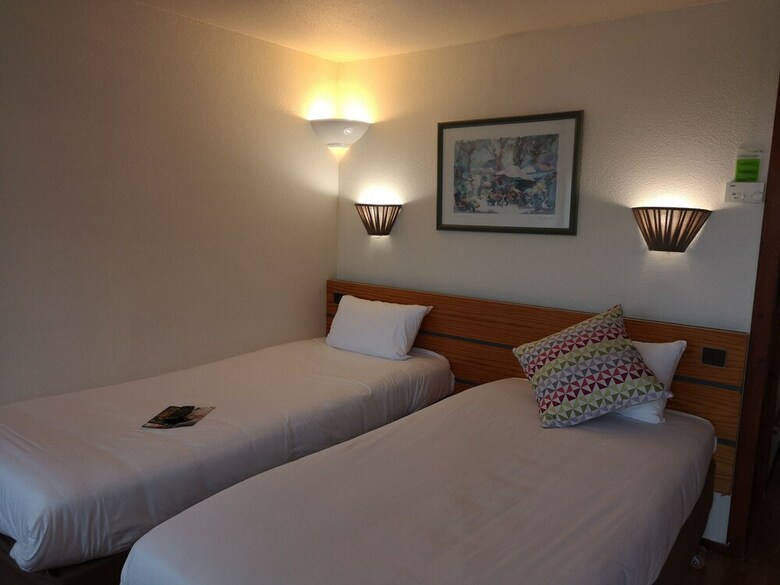 Hotel Campanile Angers Ouest - Beaucouz�