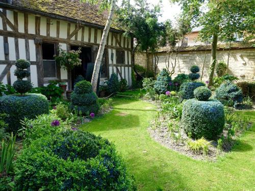 Bed & Breakfast Le Jardin de La Cath�drale