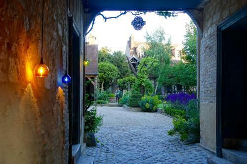 Bed & Breakfast Le Jardin de La Cath�drale