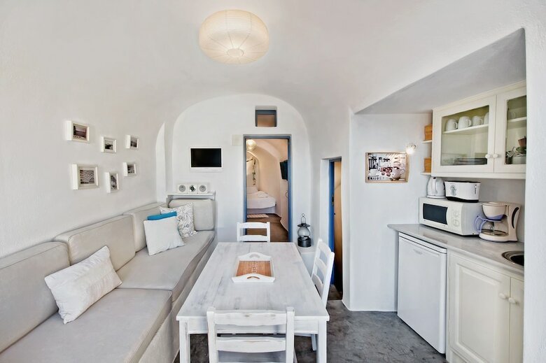 Lucky Homes - Oia