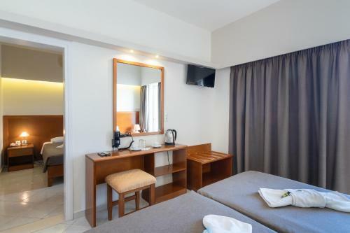 Hiona Holiday Hotel