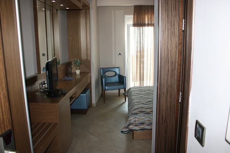 Hotel Cariatis
