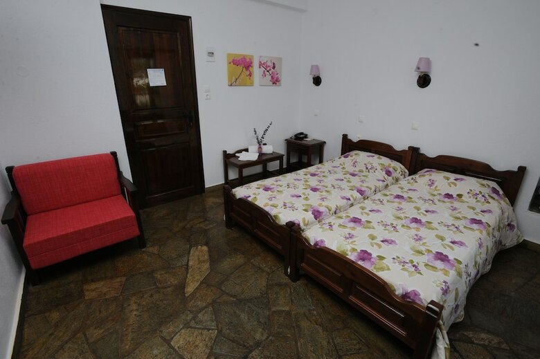 Elli Hotel