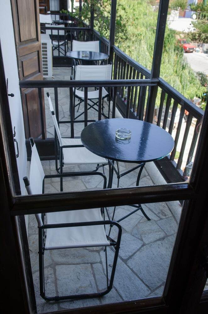 Elli Hotel