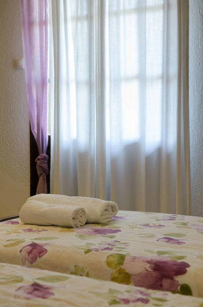 Elli Hotel