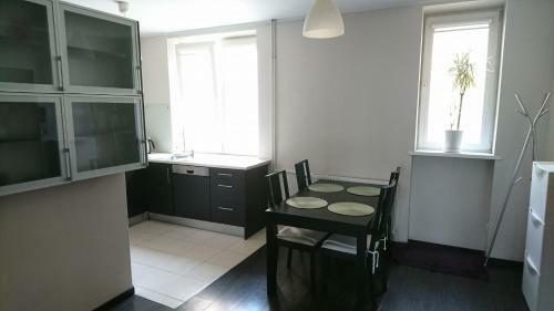 Apartament ?wi?toja?ska