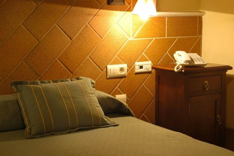 Hotel Meson De La Molinera