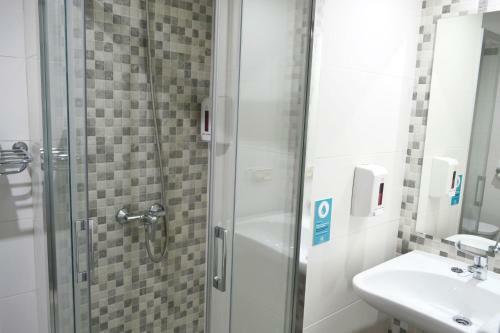 Hotel Hostal Alda Puerta Coru�a