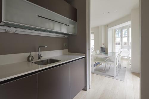 Easo Suite 2b Apartment By Feelfree Rentals