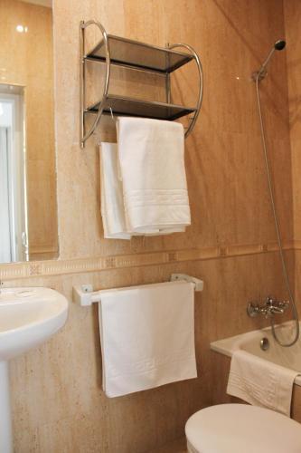 Las Atarazanas - Design Hostal
