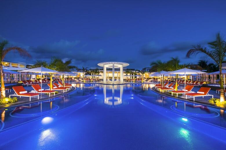 Hotel The Grand At Moon Palace Cancu
