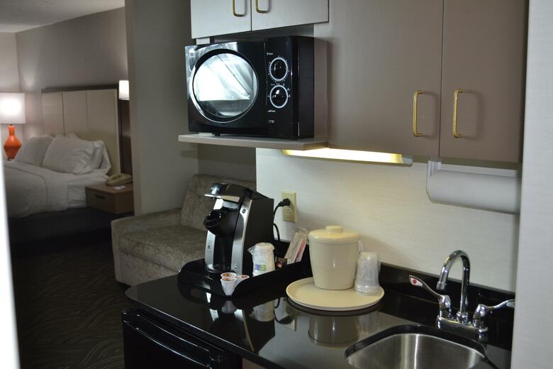 Holiday Inn Express Hotel & Suites Kent State University