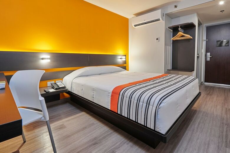 Hotel City Express Junior Le�n Centro de Convenciones