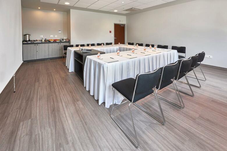 Hotel City Express Junior Le�n Centro de Convenciones