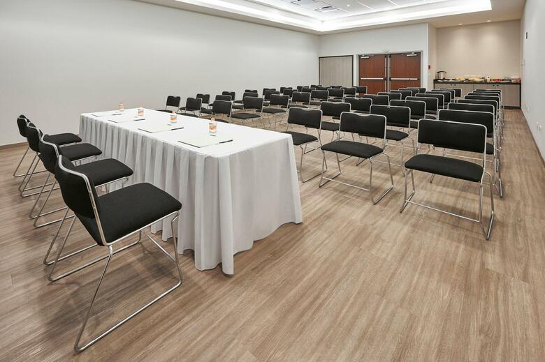 Hotel City Express Junior Le�n Centro de Convenciones