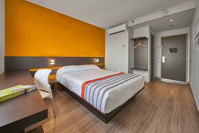 Hotel City Express Junior Le�n Centro de Convenciones