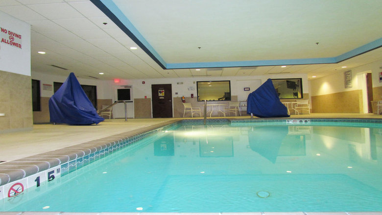 Holiday Inn Express Hotel & Suites Chesapeake