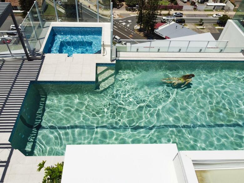Hotel Pumicestone Blue