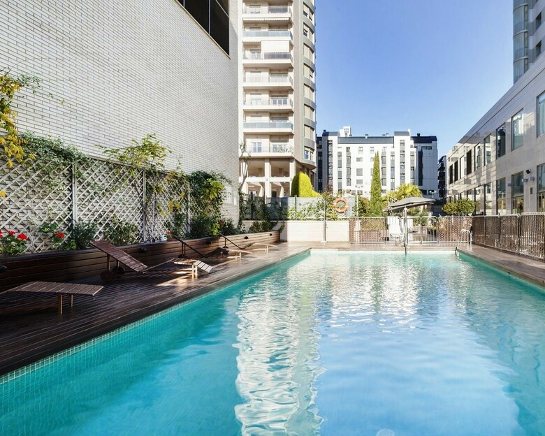 Hotel Ilunion Valencia 4