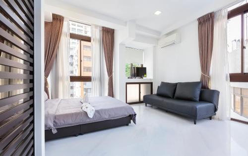 Studio Apartment At Orchard Road Shopping Area
