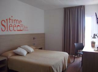 Hotel Mediterrani Express