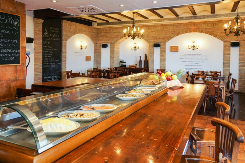 Hotel Senator �guilas