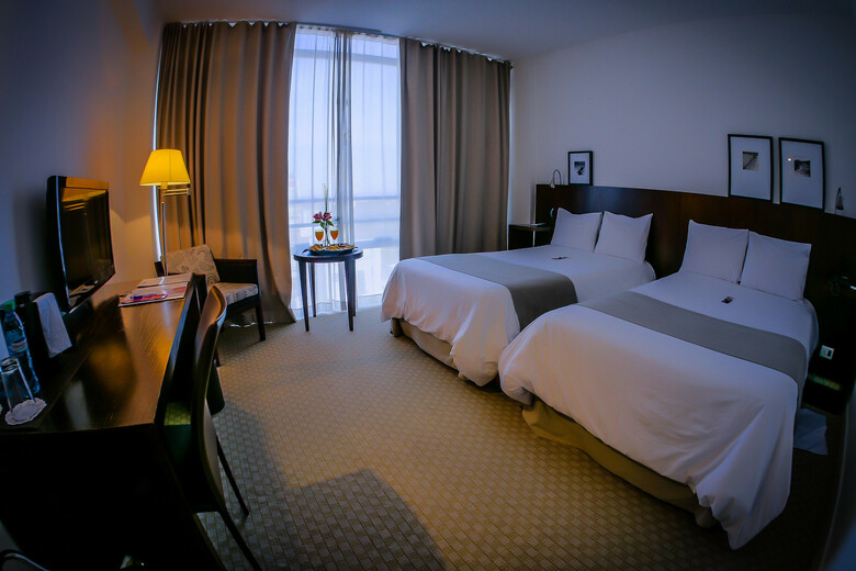 Elegance Hotel
