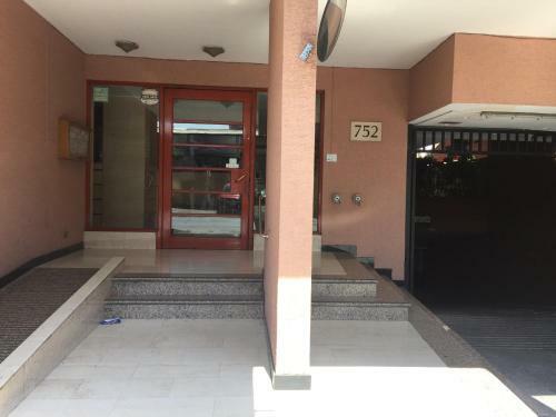 Gm Apartment 752