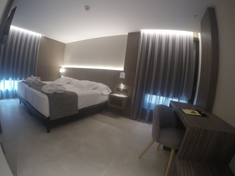 Hotel Balneario De La Virgen