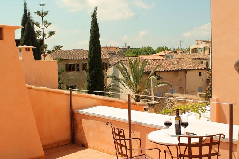 Yartan Boutique Hotel