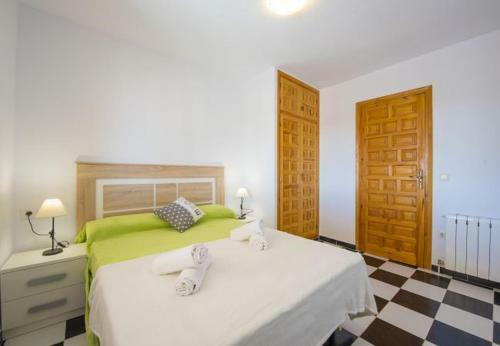 Calpe Villa Sleeps 12 Pool T713791