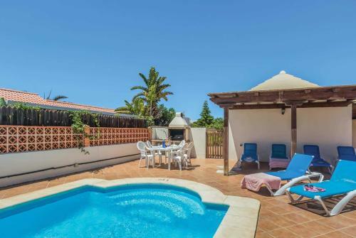 Corralejo Villa Sleeps 6 Wifi