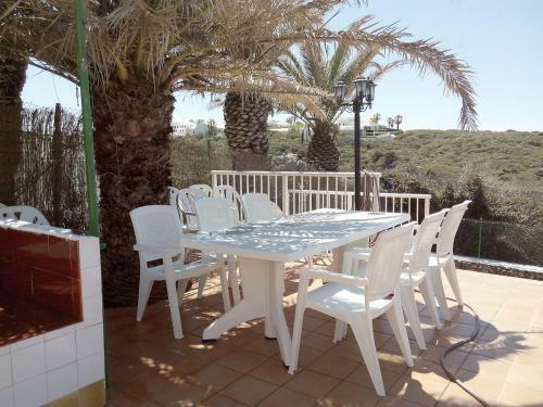 Chalet En Es Canutells Mah�n -casa Ana