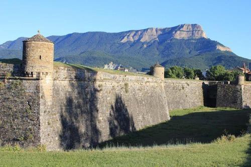 Apartamento �tico Balcon De Jaca II