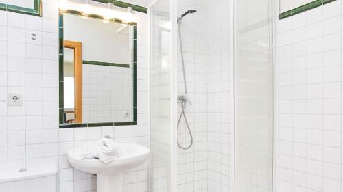L'estartit Villa Sleeps 6 T223630