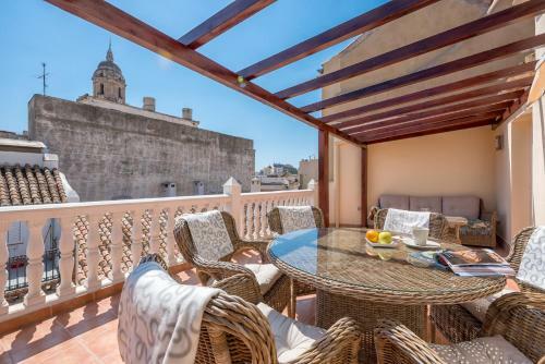 Two-bedroom Apartment With Terrace Pastor