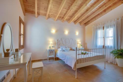 Muro Villa Sleeps 7 Pool Wifi