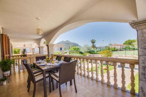 Playa de Muro Villa Sleeps 8 Pool Air Con Wifi